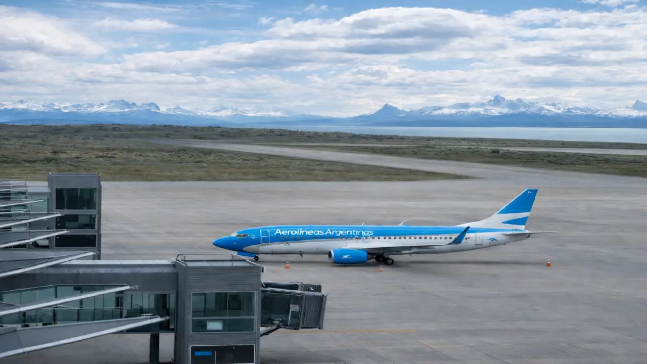Comandante Armando Tola Airport (FTE) in El Calafate with a view of the Patagonian steppe
